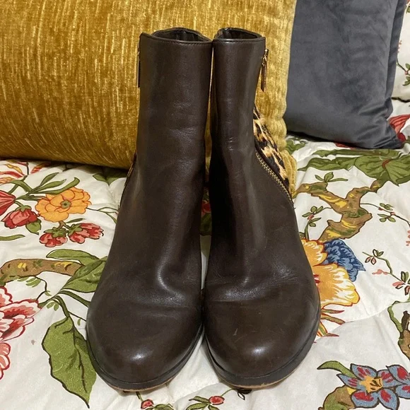 Michael Kors booties - Picture 3 of 6